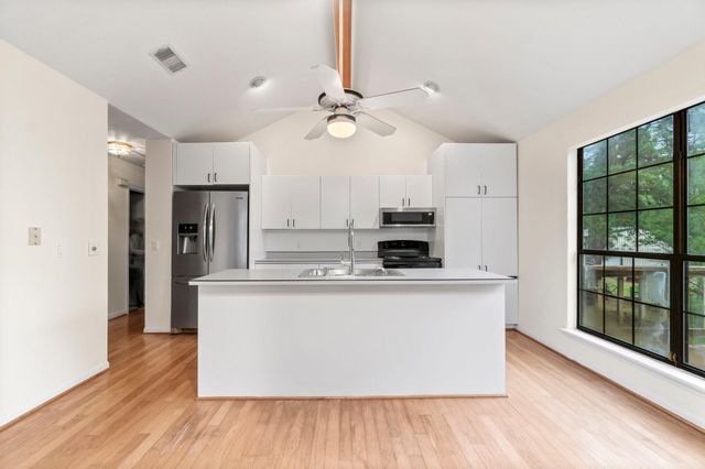 200 Johnson Road, Coldspring, TX 77331