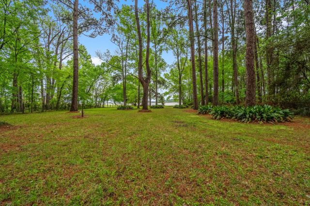 200 Johnson Road, Coldspring, TX 77331