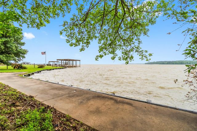 200 Johnson Road, Coldspring, TX 77331