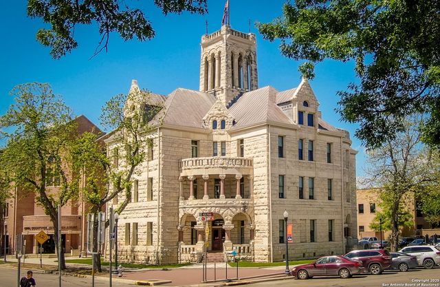 623 N Guenther, New Braunfels, TX 78130