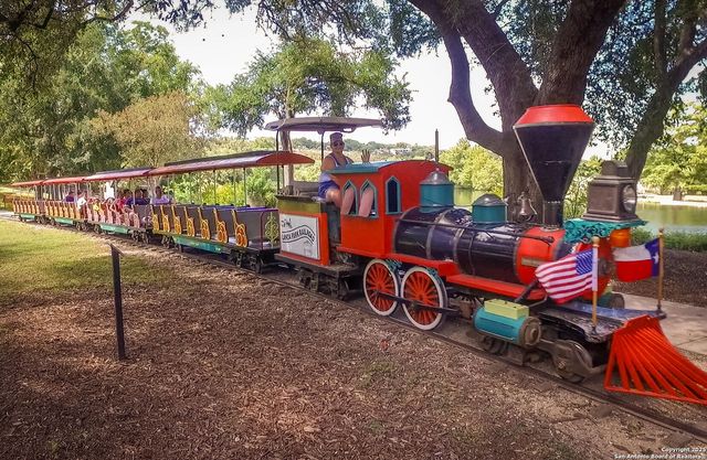 623 N Guenther, New Braunfels, TX 78130