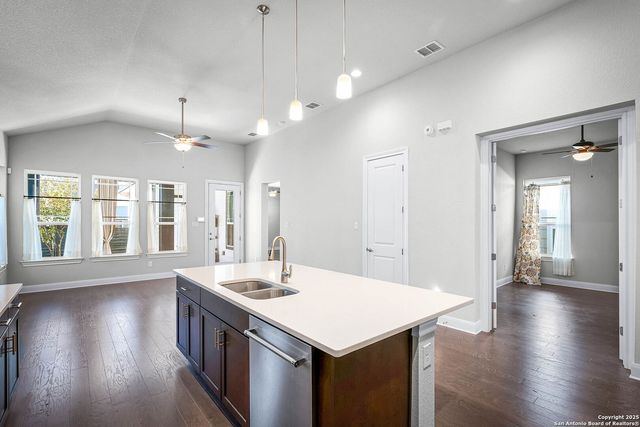 623 N Guenther, New Braunfels, TX 78130