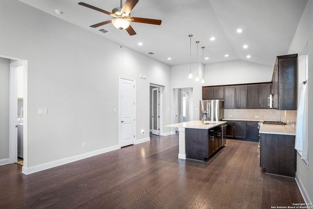 623 N Guenther, New Braunfels, TX 78130