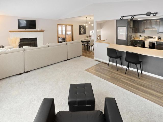 4660 104th Lane NE, Blaine, MN 55014