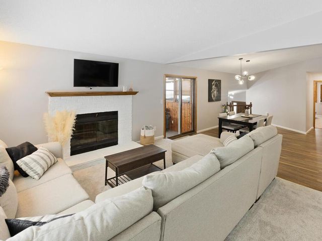 4660 104th Lane NE, Blaine, MN 55014