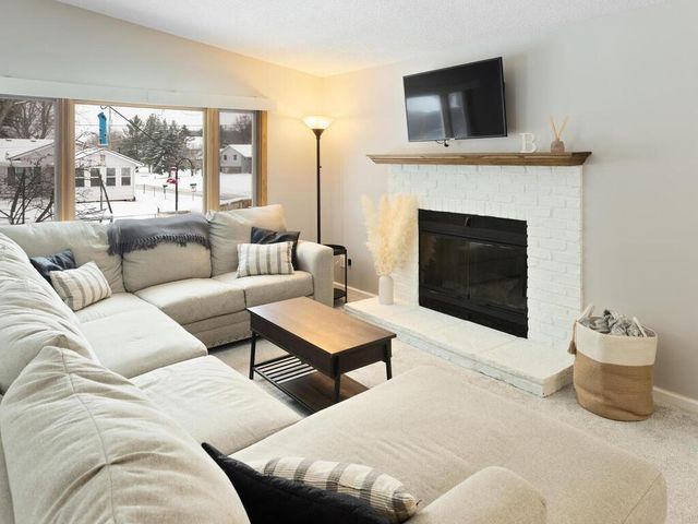 4660 104th Lane NE, Blaine, MN 55014