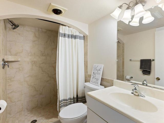 4660 104th Lane NE, Blaine, MN 55014