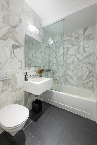 12 W 10th St Apt 4, New York City, NY 10011