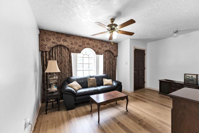 3446 Cheaney Drive, Houston, TX 77066