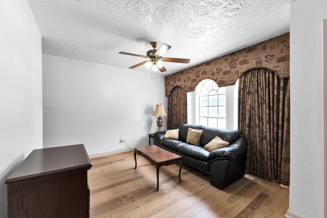 3446 Cheaney Drive, Houston, TX 77066