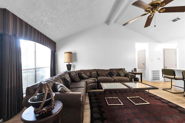 3446 Cheaney Drive, Houston, TX 77066