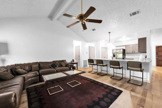3446 Cheaney Drive, Houston, TX 77066