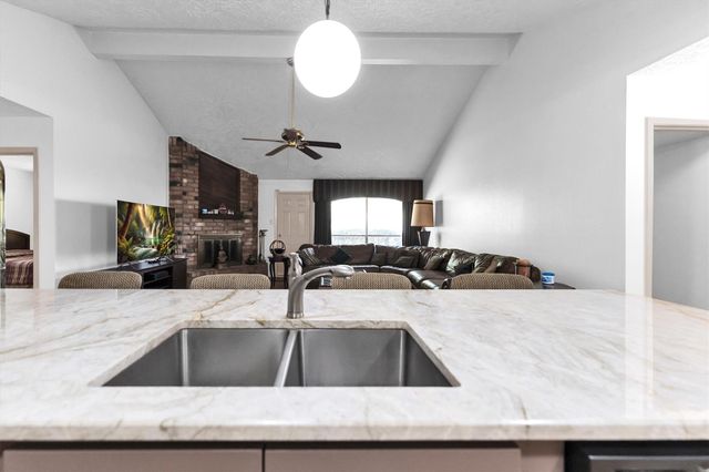 3446 Cheaney Drive, Houston, TX 77066
