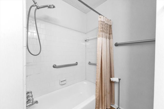 3446 Cheaney Drive, Houston, TX 77066