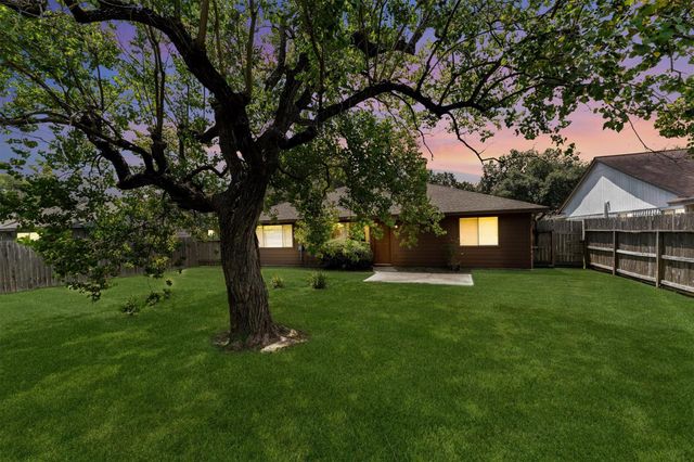 3446 Cheaney Drive, Houston, TX 77066