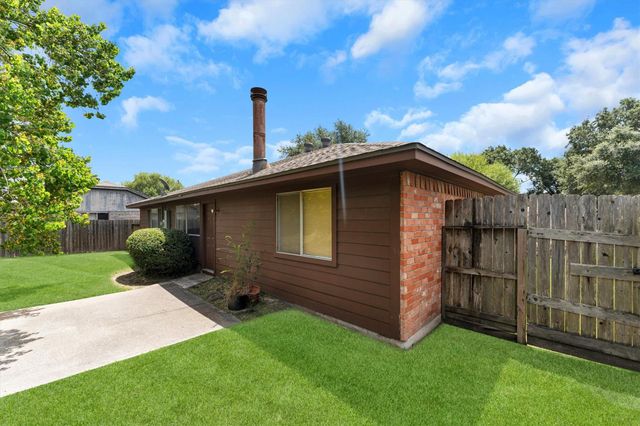 3446 Cheaney Drive, Houston, TX 77066