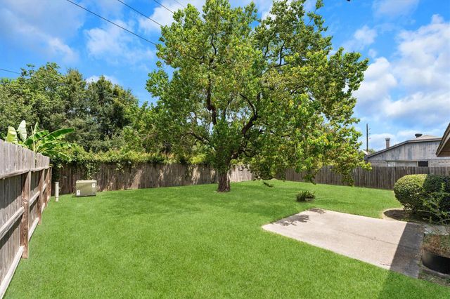 3446 Cheaney Drive, Houston, TX 77066