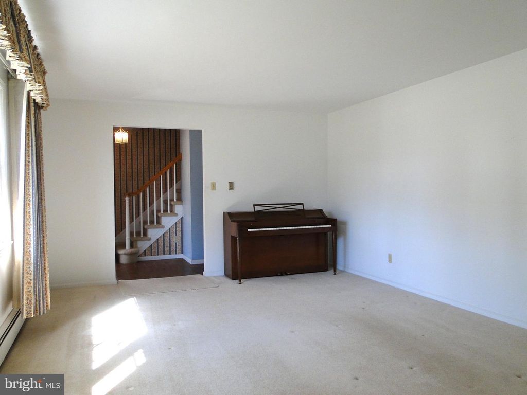 325 10TH. ST S, QUAKERTOWN, PA 18951 — photo 3