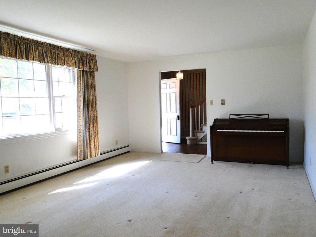 325 10TH. ST S, QUAKERTOWN, PA 18951 — photo 4
