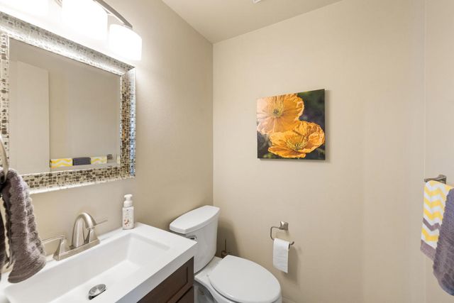 38485 Nasturtium Way, Palm Desert, CA 92211