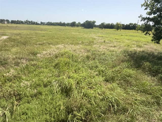 895 County Road 1006, Celeste, TX 75423