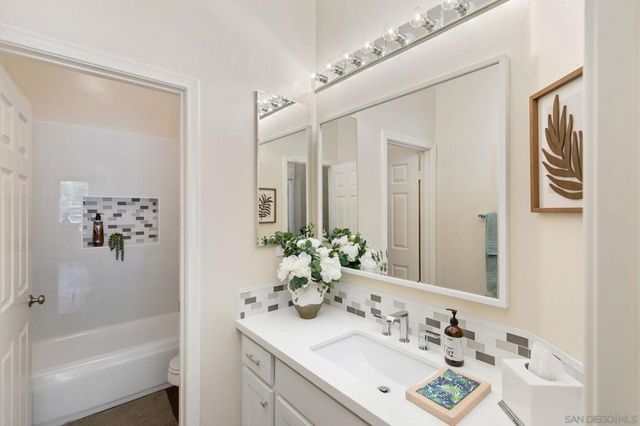 10788 Edenoaks St, San Diego, CA 92131