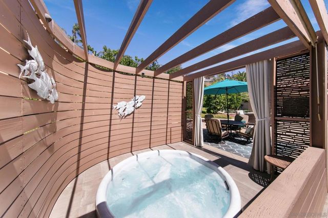 10788 Edenoaks St, San Diego, CA 92131