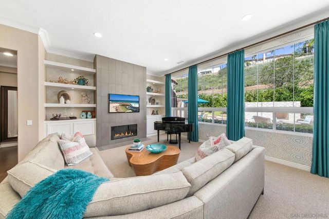 10788 Edenoaks St, San Diego, CA 92131