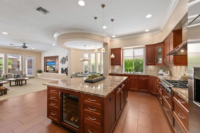 10788 Edenoaks St, San Diego, CA 92131