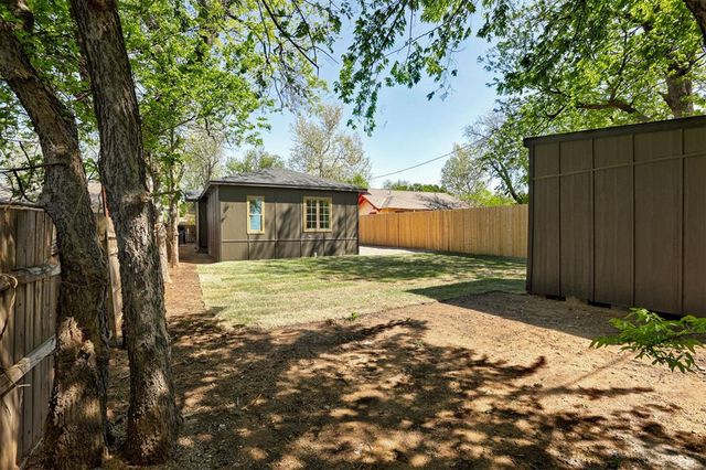 1922 W Park Place, Oklahoma City, OK 73106