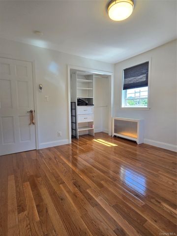 7058 260th Street 15H42, Glen Oaks, NY 11004