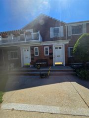 7058 260th Street 15H42, Glen Oaks, NY 11004
