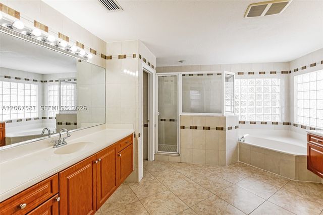 16324 SW 15th St, Pembroke Pines, FL 33027