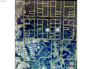 Pine, North Bend, OR 97459