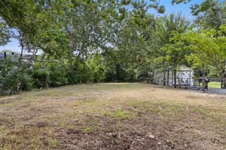 1117 1/4 Gunter ST, Austin, TX 78702