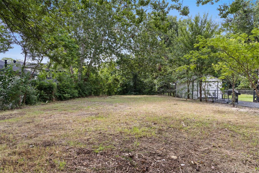 1117 1/4 Gunter ST, Austin, TX 78702