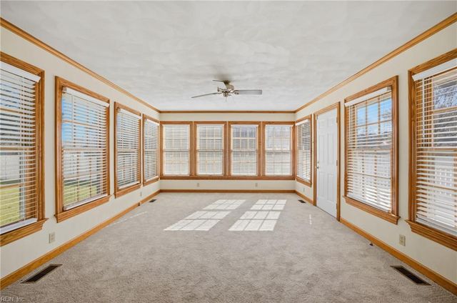 307 Ridgeland DR, Smithfield, VA 23430