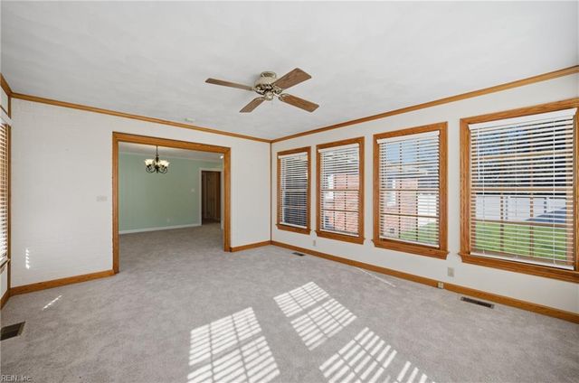 307 Ridgeland DR, Smithfield, VA 23430