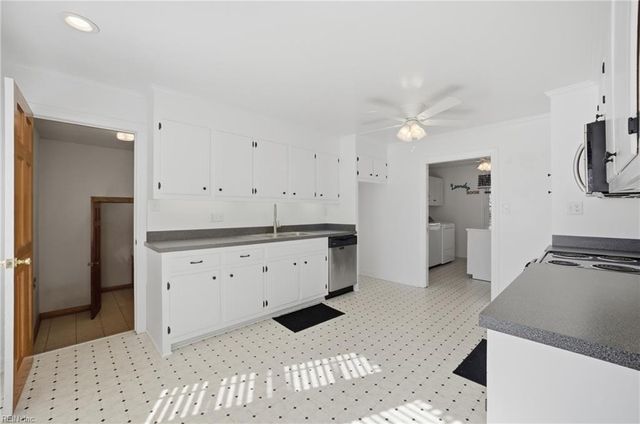 307 Ridgeland DR, Smithfield, VA 23430