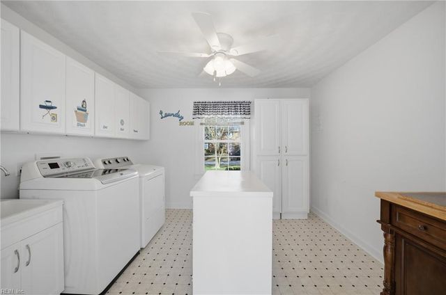 307 Ridgeland DR, Smithfield, VA 23430