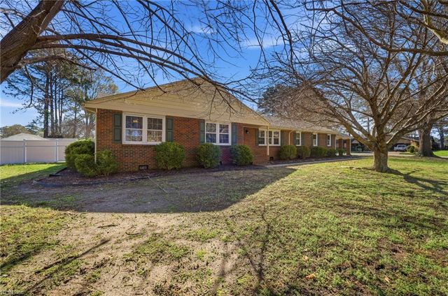 307 Ridgeland DR, Smithfield, VA 23430