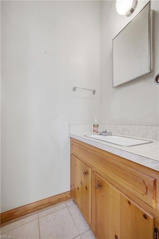 307 Ridgeland DR, Smithfield, VA 23430