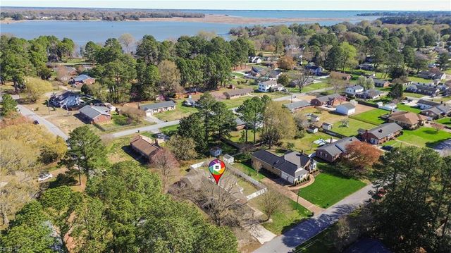 307 Ridgeland DR, Smithfield, VA 23430