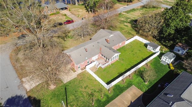 307 Ridgeland DR, Smithfield, VA 23430