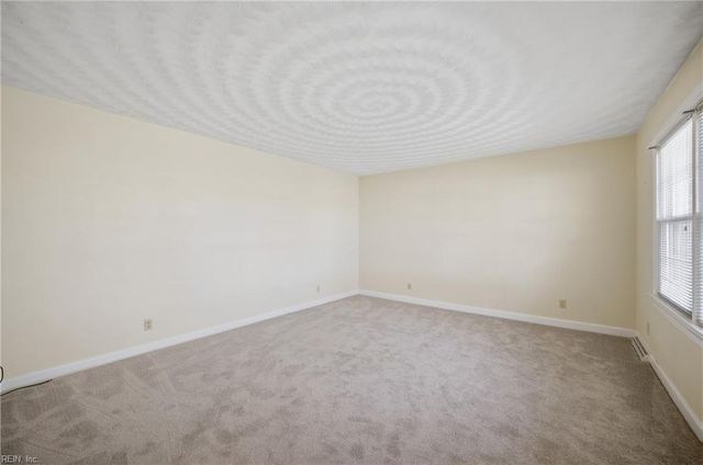 307 Ridgeland DR, Smithfield, VA 23430