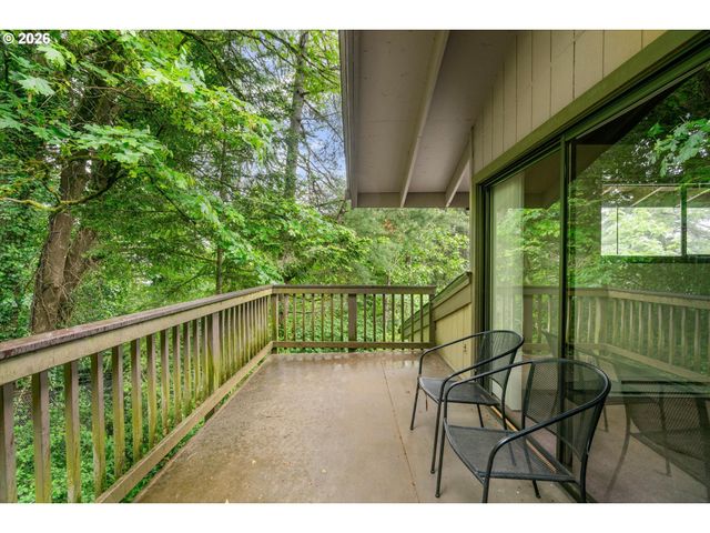 7740 Sw BARNES Rd B, Portland, OR 97225