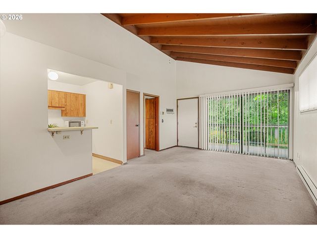 7740 Sw BARNES Rd B, Portland, OR 97225