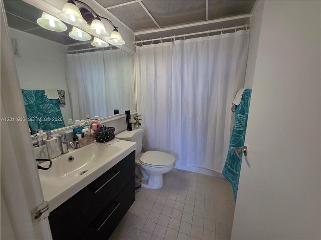 8180 Geneva Ct 322, Doral, FL 33166