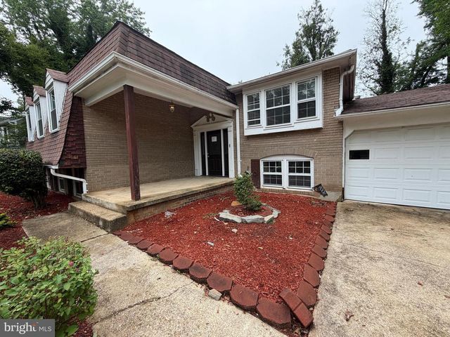 9006 GLENARDEN PKWY, Glenarden, MD 20706