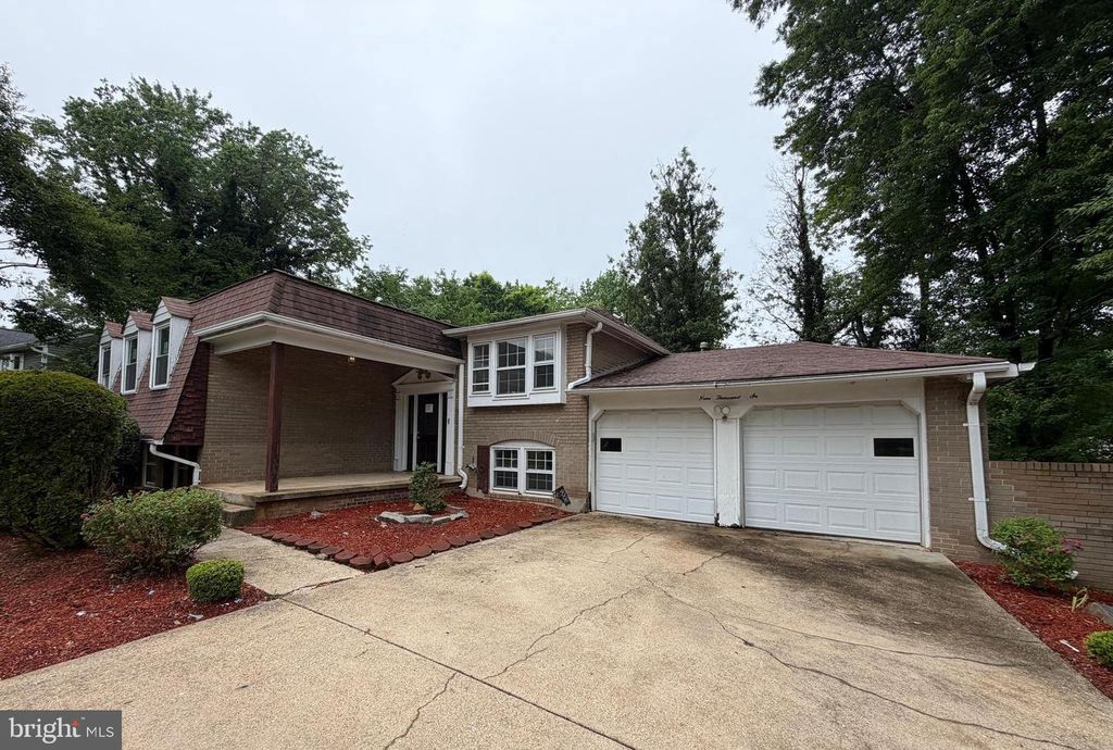 Image 46 of property listing at 9006 GLENARDEN PKWY, Glenarden, MD 20706
